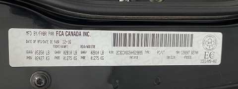 Used 2017  Chrysler 300C 4d Sedan AWD Platinum at Ideal Cars Llc near Mesa&comma; AZ