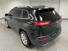 Used 2017  Jeep Cherokee 4d SUV FWD Limited I4 at Ideal Cars Llc near Mesa, AZ