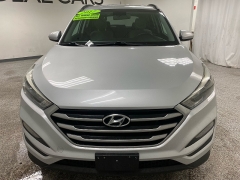 Used 2017  Hyundai Tucson 4d SUV AWD SE at Ideal Cars Llc near Mesa&comma; AZ