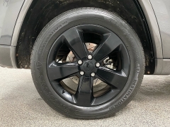 Used 2015  Jeep Grand Cherokee 4d SUV 2WD Laredo Altitude at Ideal Cars Llc near Mesa&comma; AZ