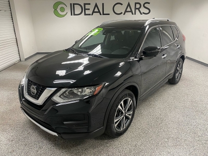 2019 Nissan Rogue SV's photo