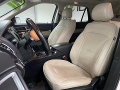 Used 2017  Ford Explorer 4d SUV 4WD Platinum at Ideal Cars Llc near Mesa, AZ