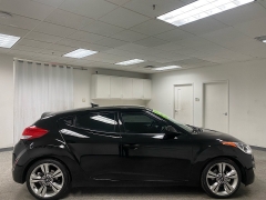 Used 2016  Hyundai Veloster 3d Coupe Auto at Ideal Cars Llc near Mesa&comma; AZ