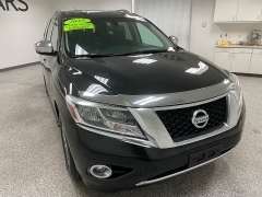 Used 2015  Nissan Pathfinder 4d SUV 4WD SV at Ideal Cars Llc near Mesa&comma; AZ