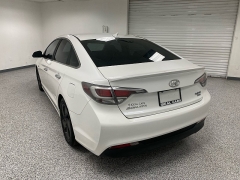 Used 2016 Hyundai Sonata Hybrid 4d Sedan Limited w/Blue Pearl Interior at Ideal Cars Llc near Mesa, AZ
