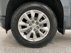 Used 2021  Chevrolet Silverado 1500 2WD Crew Cab 147" Custom at Ideal Cars Llc near Mesa, AZ