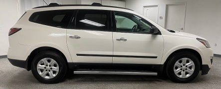 Used 2014  Chevrolet Traverse 4d SUV FWD LS at Ideal Cars Llc near Mesa, AZ