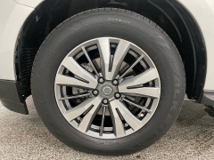 Used 2020  Nissan Pathfinder 4d SUV FWD SV at Ideal Cars Llc near Mesa&comma; AZ