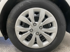 Used 2020  Hyundai Accent 4d Sedan SE Auto at Ideal Cars Llc near Mesa&comma; AZ