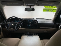 Used 2011  Chevrolet Silverado 1500 2WD Crew Cab LT at Ideal Cars Llc near Mesa&comma; AZ