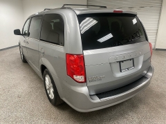 Used 2020  Dodge Grand Caravan 4d Wagon SXT at Ideal Cars Llc near Mesa&comma; AZ