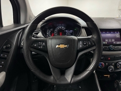 Used 2020  Chevrolet Trax 4d SUV FWD LS at Ideal Cars Llc near Mesa&comma; AZ