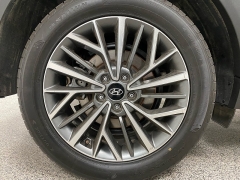 Used 2019  Hyundai Tucson 4d SUV FWD Limited at Ideal Cars Llc near Mesa&comma; AZ