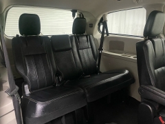 Used 2016  Chrysler Town & Country 4d Wagon Touring at Ideal Cars Llc near Mesa&comma; AZ