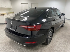 Used 2019  Volkswagen Jetta 4d Sedan 1&period;4T SEL at Ideal Cars Llc near Mesa&comma; AZ