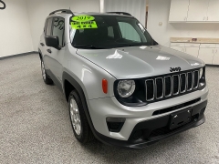 Used 2019 Jeep Renegade 4d SUV 4WD Sport at Ideal Cars Llc near Mesa, AZ