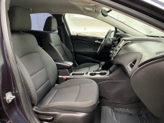 Used 2016  Chevrolet Cruze 4d Sedan LS Auto at Ideal Cars Llc near Mesa&comma; AZ