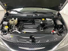 Used 2018 Chrysler Pacifica 4d Wagon Touring Plus at Ideal Cars Llc near Mesa, AZ