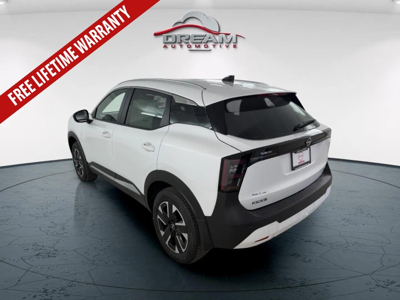 2026 Nissan Kicks SV photo 4