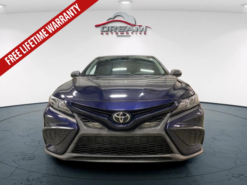 Used 2021 Toyota Camry SE with VIN 4T1G11AK5MU422941 for sale in Kansas City