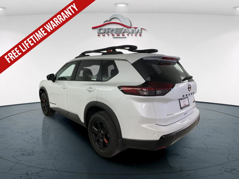 2026 Nissan Rogue SV photo 3