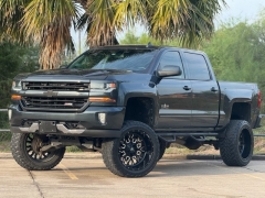 Used 2018  Chevrolet Silverado 1500 4WD Crew Cab LT at Drivenci Motors near Olmito, TX
