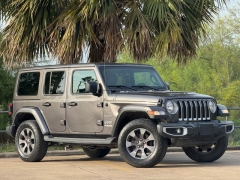 Used 2018  Jeep Wrangler Unlimited 4d SUV 4WD Sahara at Drivenci Motors near Olmito&comma; TX