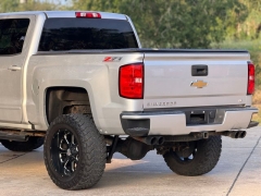 Used 2017  Chevrolet Silverado 1500 4WD Crew Cab LT Z71 at Drivenci Motors near Olmito&comma; TX