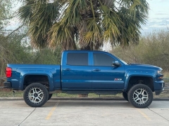 Used 2018  Chevrolet Silverado 1500 4WD Crew Cab LT Z71 at Drivenci Motors near Olmito&comma; TX