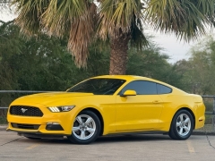 Used 2017  Ford Mustang 2d Fastback V6 at Drivenci Motors near Olmito&comma; TX