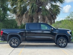 Used 2021  GMC Sierra 1500 4WD Crew Cab 147" AT4 at Drivenci Motors near Olmito&comma; TX