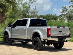 Used 2017  Ford Super Duty F-250 4WD Crew Cab Lariat at Drivenci Motors near Olmito&comma; TX