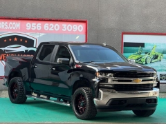  2020 Chevrolet Silverado 1500 4WD Crew Cab LT at Drivenci Motors near Olmito&comma; TX