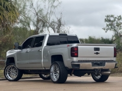 Used 2018  Chevrolet Silverado 2500HD 4WD Crew Cab 153&period;7" LTZ at Drivenci Motors near Olmito&comma; TX