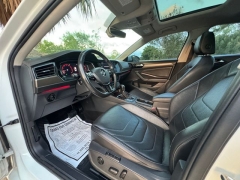 Used 2019  Volkswagen Jetta 4d Sedan 1&period;4T SEL Premium at Drivenci Motors near Olmito&comma; TX