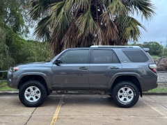 Used 2018  Toyota 4Runner SR5 4WD &lpar;Natl&rpar; at Drivenci Motors near Olmito&comma; TX