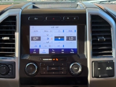 Used 2020  Ford F-150 4WD SuperCrew Lariat 6 1&sol;2 at Drivenci Motors near Olmito&comma; TX