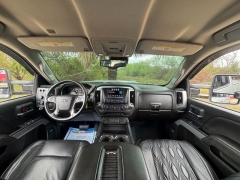 Used 2018  Chevrolet Silverado 2500HD 4WD Crew Cab 153&period;7" LTZ at Drivenci Motors near Olmito&comma; TX