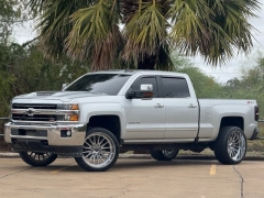 Used 2018  Chevrolet Silverado 2500HD 4WD Crew Cab 153&period;7" LTZ at Drivenci Motors near Olmito&comma; TX