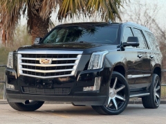 Used 2018  Cadillac Escalade 4d SUV RWD Luxury at Drivenci Motors near Olmito&comma; TX