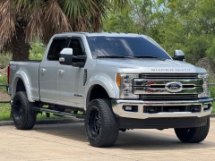 Used 2017  Ford Super Duty F-250 4WD Crew Cab Lariat at Drivenci Motors near Olmito&comma; TX