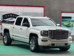 Used 2018  GMC Sierra 1500 4WD Crew Cab 143&period;5" Denali at Drivenci Motors near Olmito&comma; TX