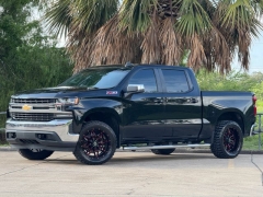 Used 2020  Chevrolet Silverado 1500 4WD Crew Cab LT at Drivenci Motors near Olmito&comma; TX