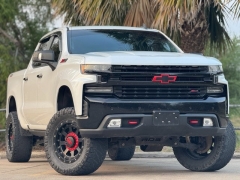Used 2019  Chevrolet Silverado 1500 4WD Crew Cab LT Trail Boss at Drivenci Motors near Olmito, TX