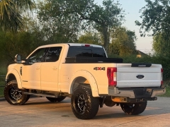 Used 2019 Ford Super Duty F-250 4WD Crew Cab Lariat at Drivenci Motors near Olmito, TX