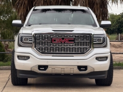 Used 2018  GMC Sierra 1500 4WD Crew Cab 143&period;5" Denali at Drivenci Motors near Olmito&comma; TX