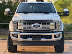 Used 2019 Ford Super Duty F-250 4WD Crew Cab Lariat at Drivenci Motors near Olmito, TX