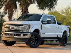 Used 2019 Ford Super Duty F-250 4WD Crew Cab Lariat at Drivenci Motors near Olmito, TX