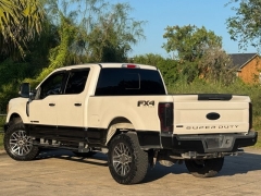 Used 2017  Ford Super Duty F-250 4WD Crew Cab Lariat at Drivenci Motors near Olmito, TX