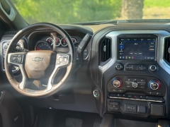 Used 2019 Chevrolet Silverado 1500 4WD Crew Cab 147" LT Trail Boss at Drivenci Motors near Olmito, TX